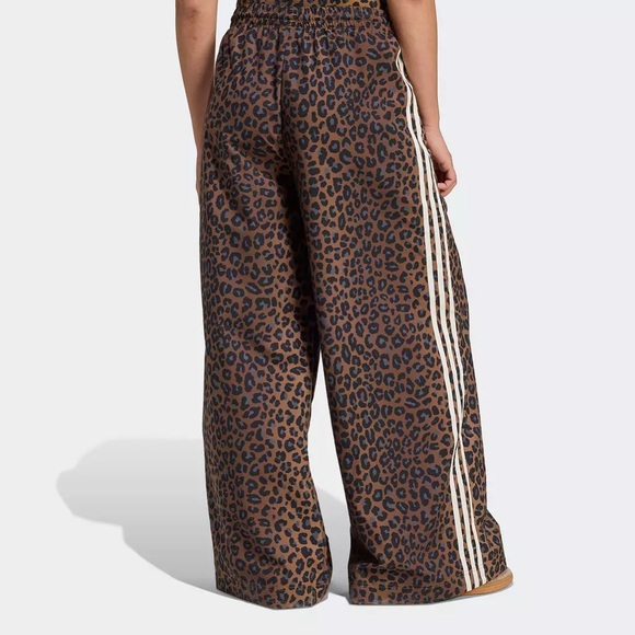 adidas Originals Women's Adilenium Trackpants M - BNWT - Picture 2 of 7